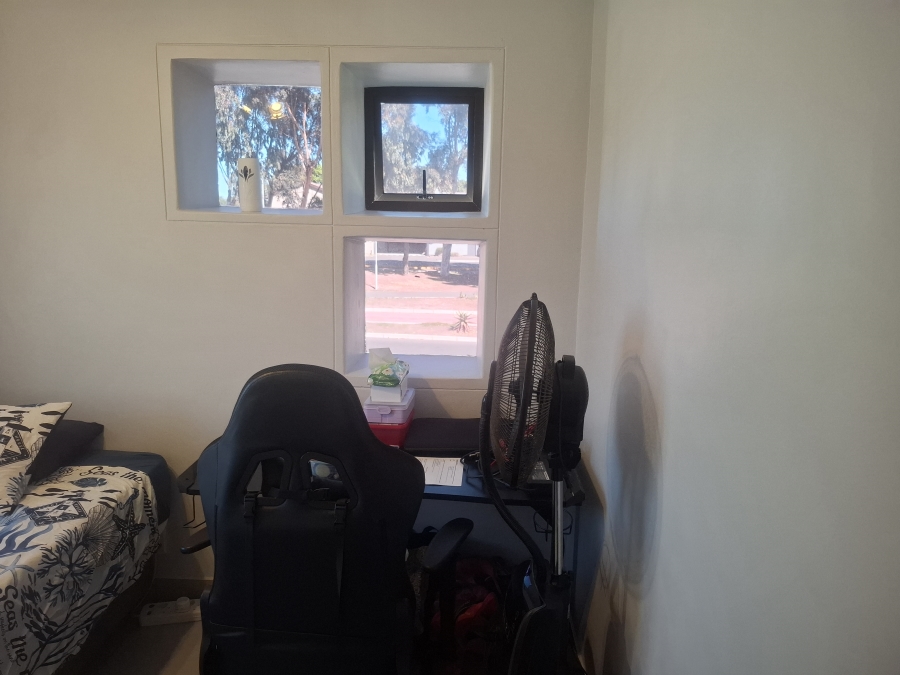 To Let 2 Bedroom Property for Rent in Table View Western Cape